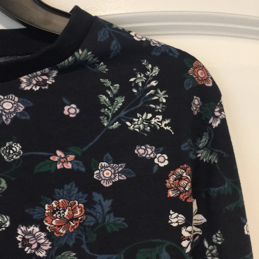 Floral H&M sweater